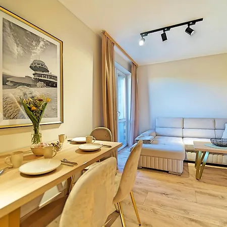 Apartmán Every Sky Staszica 30 *