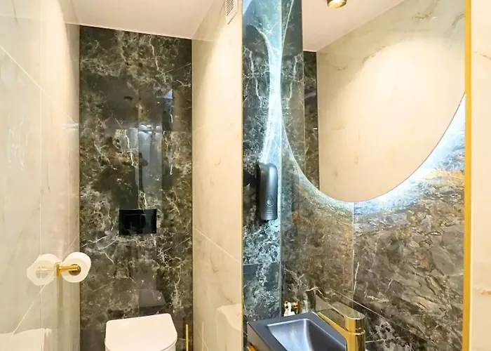 Every Sky Staszica 30 *