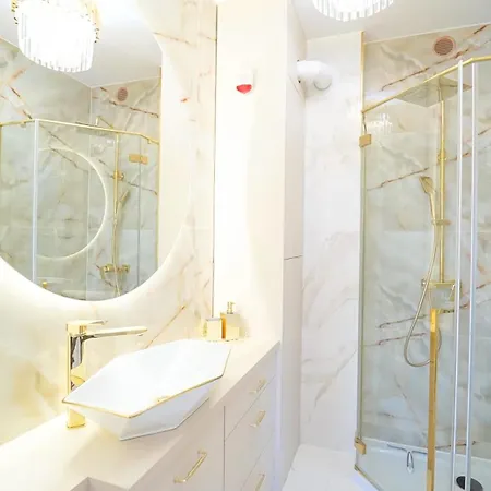 Apartment Every Sky Staszica 30 *