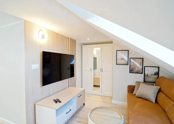 Every Sky Staszica 30 카르파츠